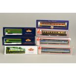 A BOXED BACHMANN OO GAUGE CLASS 158 TWO CAR D.M.U. SET, No.158 783 (52783 & 57783), Central Trains