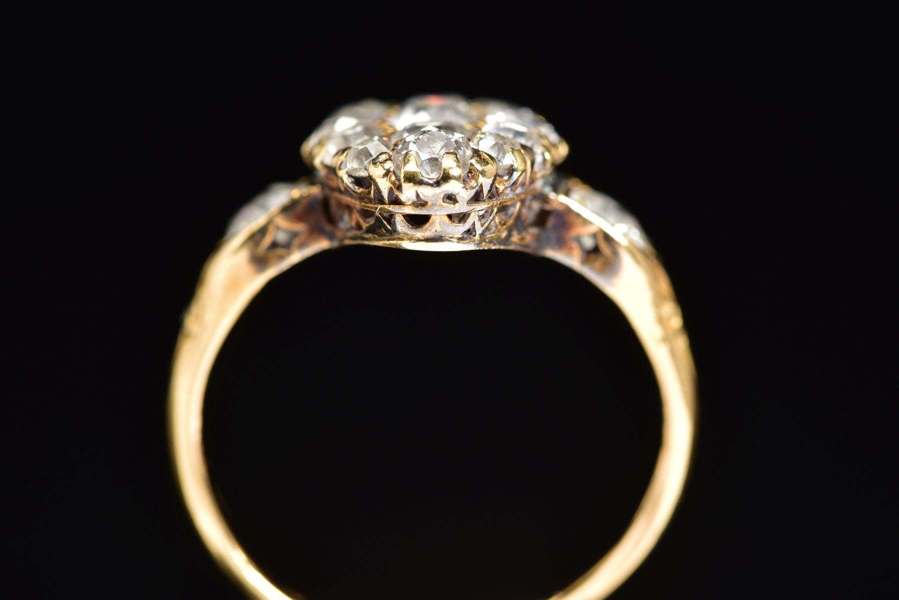 A VICTORIAN GOLD NAVETTE SHAPED DIAMOND CLUSTER RING, estimated old European cut diamond weight 1. - Image 5 of 5