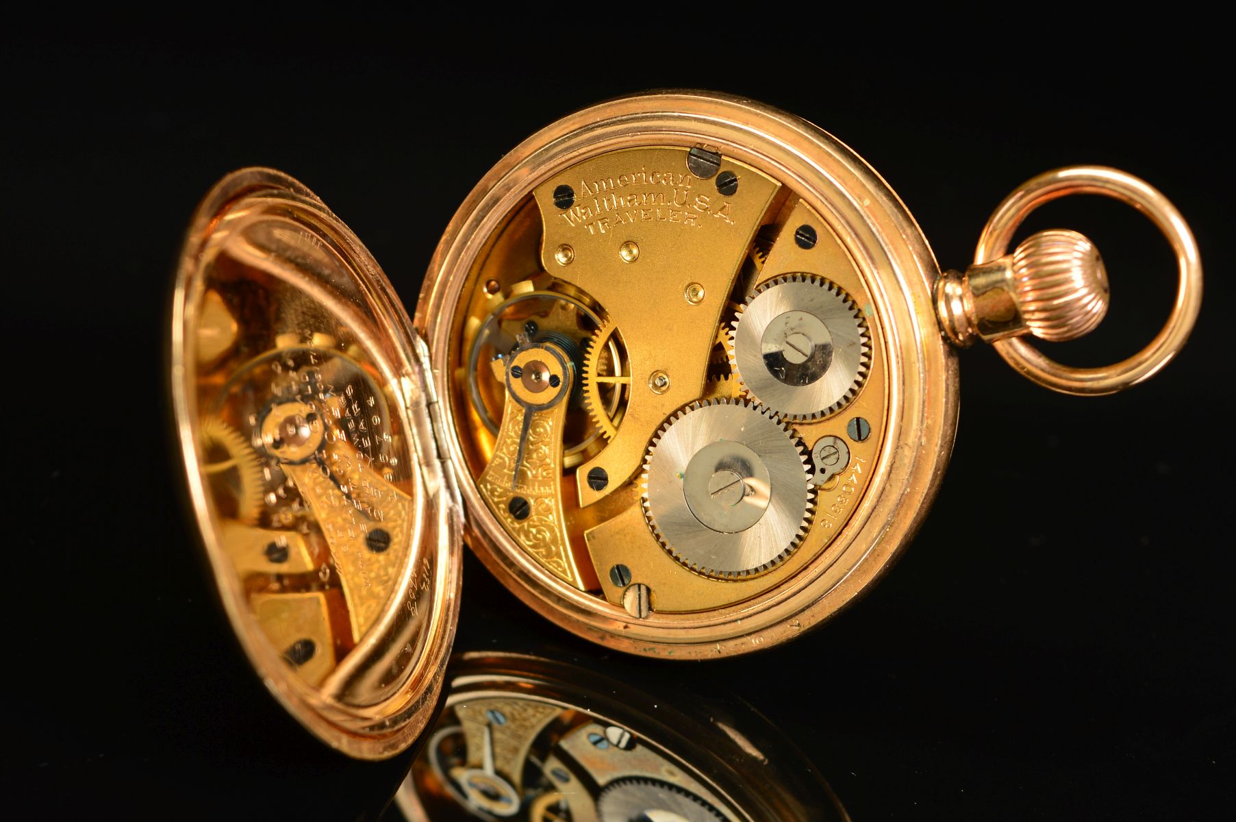 A 14K GOLD PLATED WALTHAM TOP WIND FULL HUNTER POCKET WATCH, engraved monogram to cover, enamel dial - Image 6 of 9