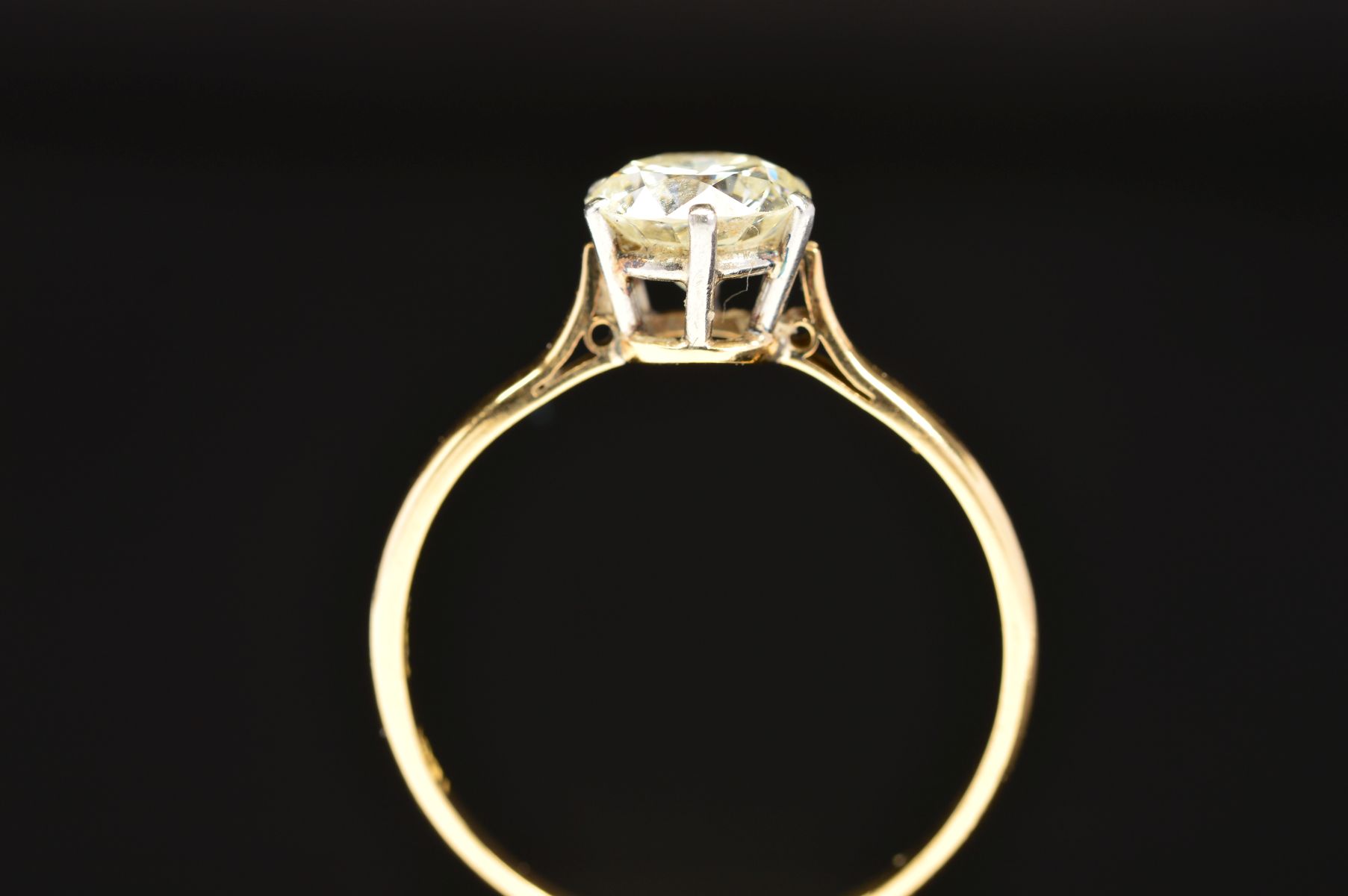 A MODERN SINGLE STONE DIAMOND RING, estimated modern round brilliant cut diamond weight 1.50ct, - Image 5 of 5