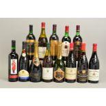 A COLLECTION OF WINE, CHAMPAGNE AND COGNAC, comprising five bottles of Chateuneuf du Pape, '