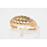 AN 18CT GOLD EDWARDIAN DIAMOND FIVE STONE RING, set with a graduated row of five diamonds to include