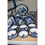 BOOTHS 'REAL OLD WILLOW' DINNERWARES to include oval meat platter, tea pot (a/f), jugs, bowls,