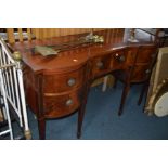 AN EARLY 20TH CENTURY GEORGIAN STYLE MAHOGANY AND MARQUETRY STRUNG SIDEBOARD with single central