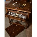 A 1920'S OAK TWO DRAWER TABLE CANTEEN FOR CUTLERY, on barley twist legs, the bottom drawer