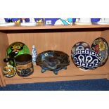 A GROUP OF CERAMICS, POTTERY, etc, to include a John Calver Studio Pottery fruit bowl, painted and