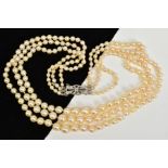 A THREE ROW CULTURED PEARL NECKLACE WITH 9CT GOLD CLASP, designed as three graduated rows of