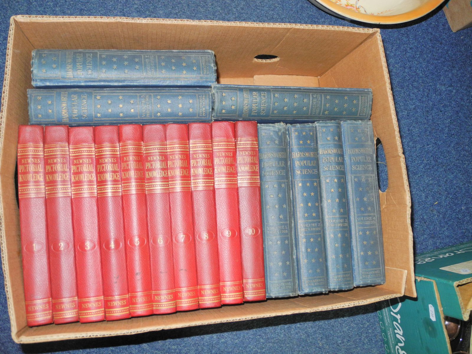 TWO BOXES AND LOOSE OF BOOKS, CERAMICS, etc to include Harmsworth Popular Science (7 vols), New - Image 2 of 3