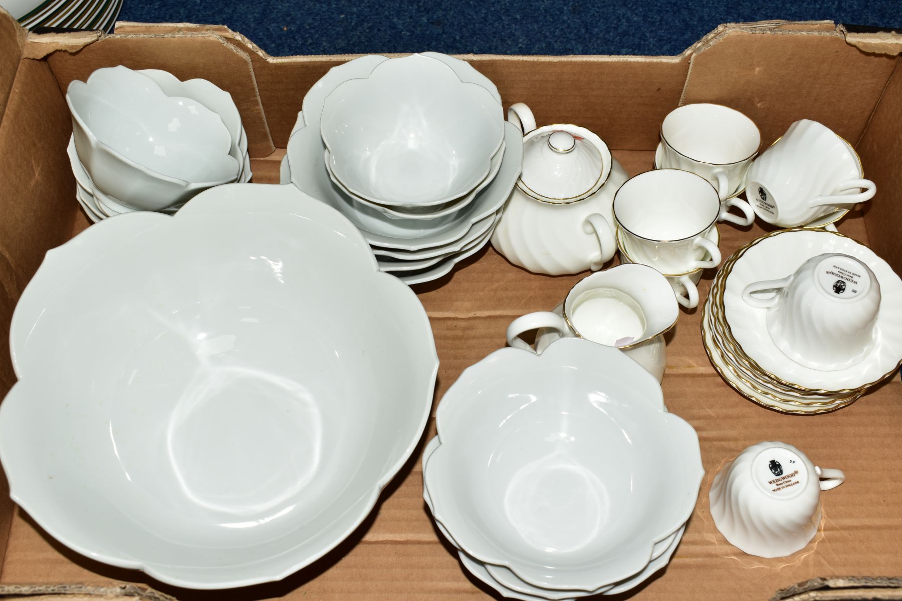 DINNER AND TEAWARES etc, to include Royal Doulton 'Oxford Green' comprising ten each of dinner - Image 3 of 9