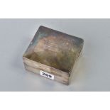 A WWI ERA HALLMARKED SILVER AND WOODEN CONSTRUCTED BOX, possibly for cigarettes, engraved to the