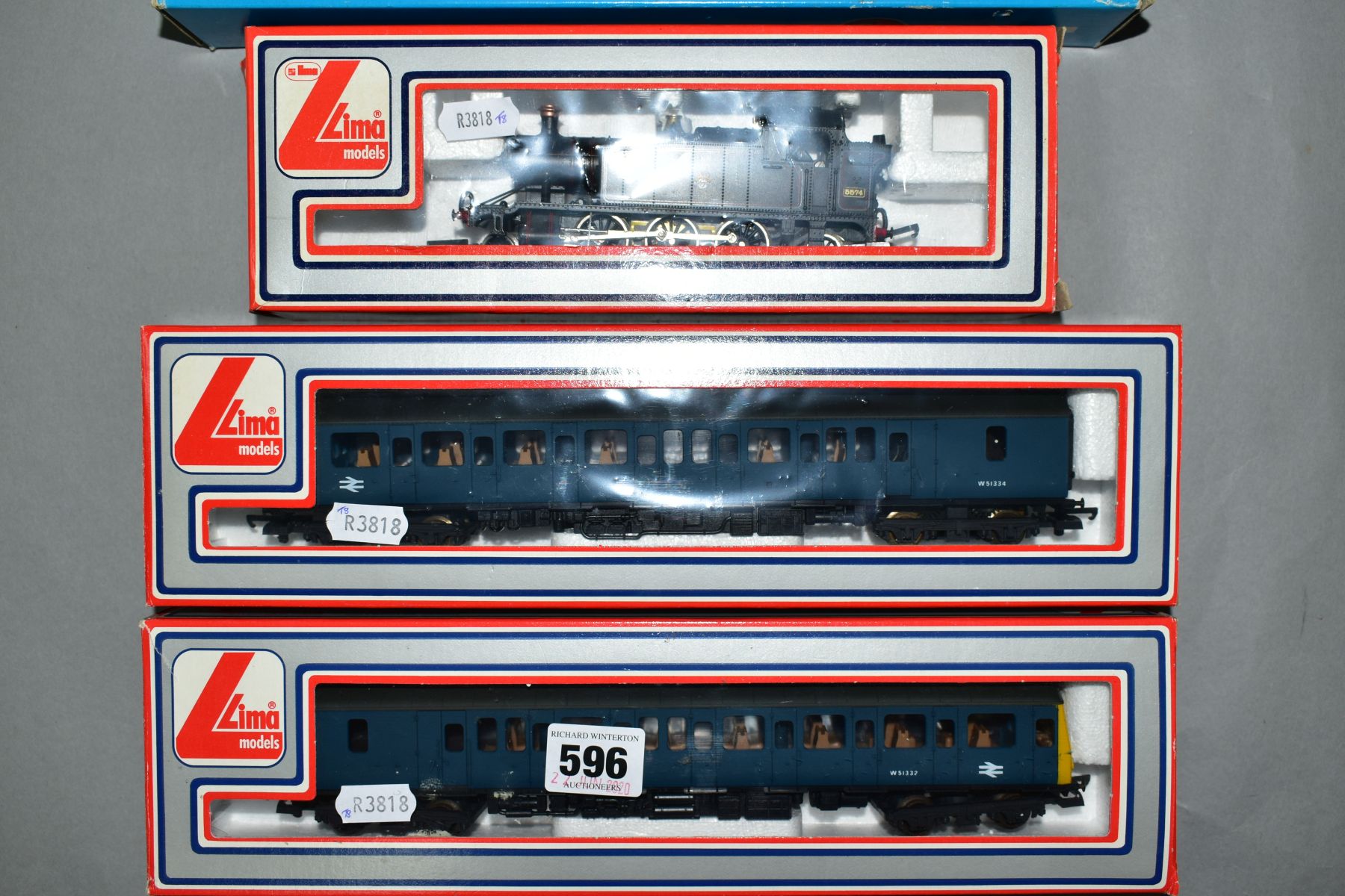FIVE BOXED OO GAUGE LOCOMOTIVES AND MULTIPLE UNITS, comprising Mainline Railways Collet Goods, No. - Image 2 of 4