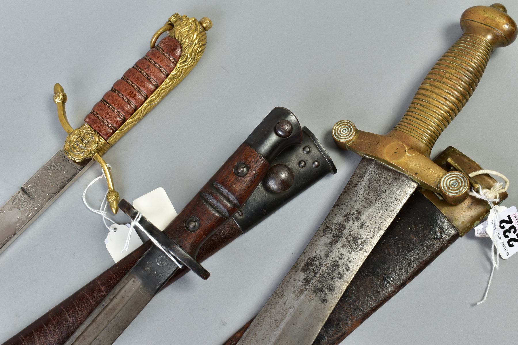 THREE MILITARY BLADED WEAPONS AS FOLLOWS, Royal Navy Midshipmans 'Dirk' no scabbard, 18.5'' blade - Image 2 of 20