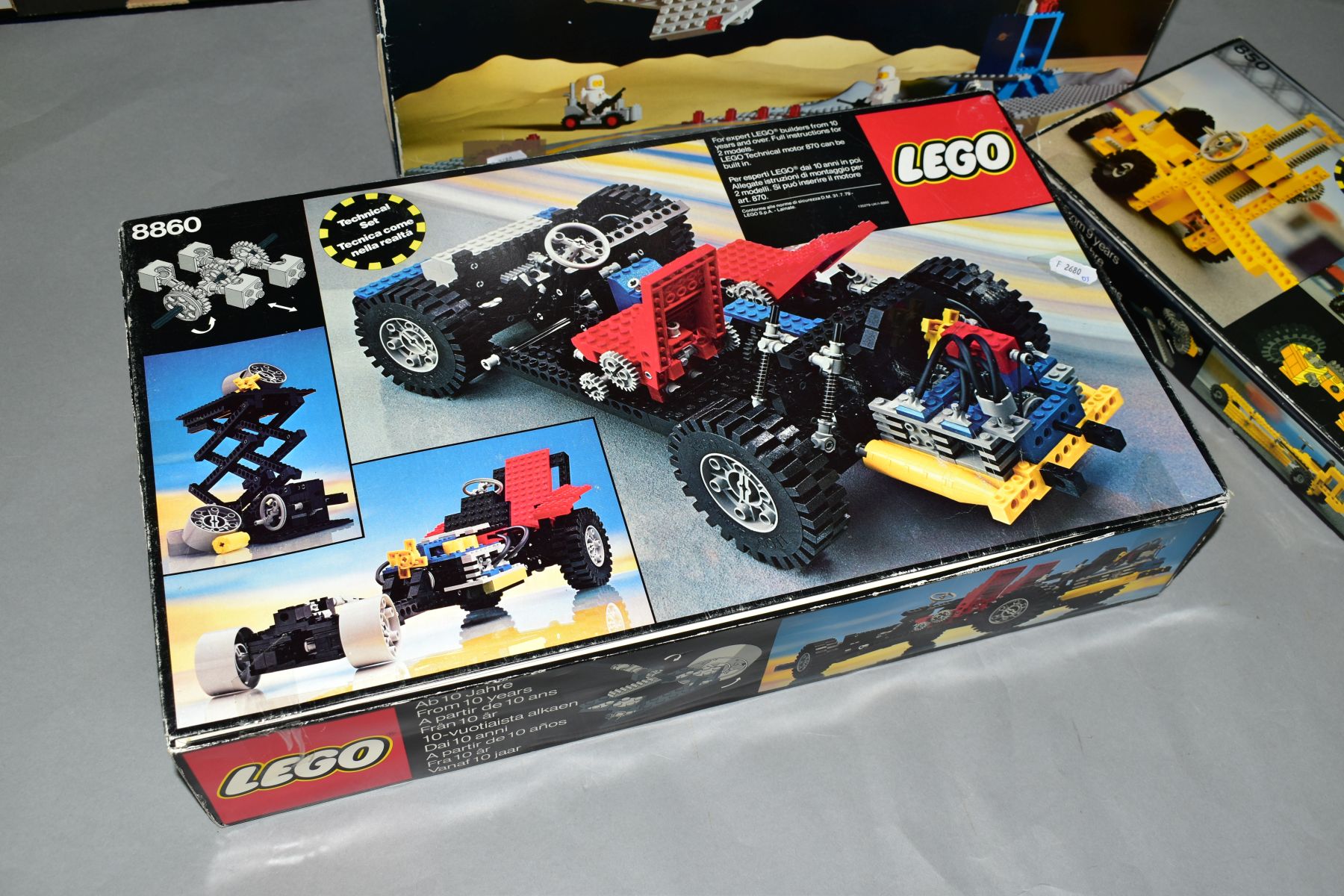 THREE BOXED LATE 1970'S/EARLY 1980'S LEGO SETS, Fork Lift Truck Technical set, No 850, Car Chassis - Image 2 of 7