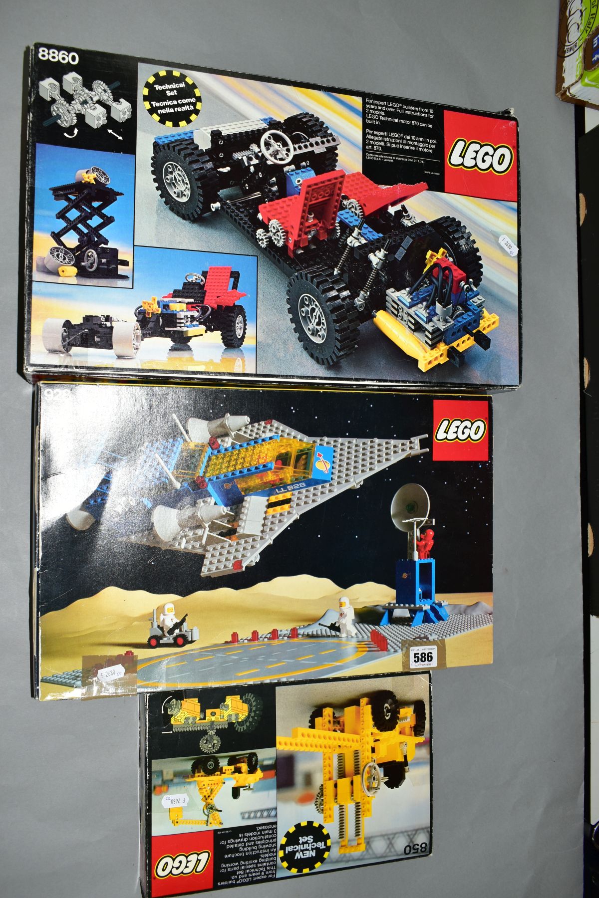 THREE BOXED LATE 1970'S/EARLY 1980'S LEGO SETS, Fork Lift Truck Technical set, No 850, Car Chassis