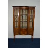 AN EDWARDIAN MAHOGANY AND FLORALLY/TUNBRIDGE WARE INLAID BOWFRONT ASTRAGAL GLAZED VITRINE,