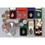 A TRAY OF VARIOUS MILITARY SHOOTING MEDALS TO NAMED PERSONNEL, Newton x 6, Etheridge x 3,