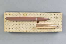 A BOXED PARKER 51 FOUNTAIN PEN in Buckskin Beige with a 1/10 12ct gold filled cap