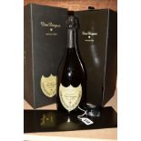 A BOTTLE OF DOM PERIGNON CHAMPAGNE VINTAGE 2004, boxed (box shows some scuffing at base)