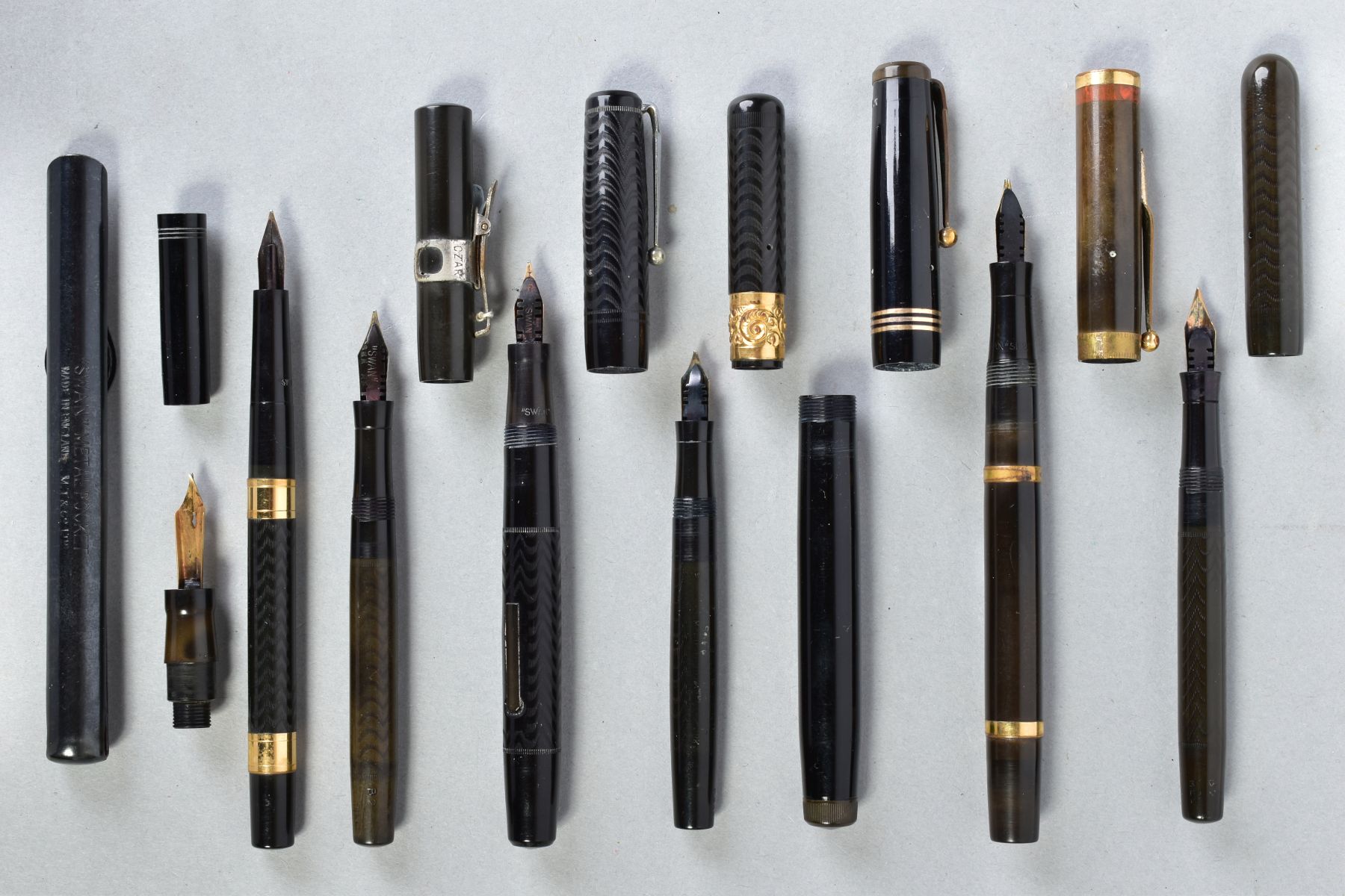 SEVEN FOUNTAIN PENS BY MABIE TODD including two The Swan B2 pens, one SM 200/60 self filler, one - Image 4 of 4