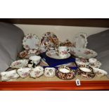 ROYAL CROWN DERBY CERAMICS to include 'Derby Posies' trinkets, comport, cake plate with handle, twin