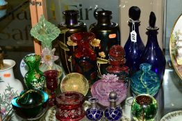 A GROUP OF GLASSWARE to include a pair of iridescent vases, having tube lined floral decoration,