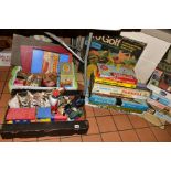 A QUANTITY OF VINTAGE BOARD GAMES, PUZZLES AND TOYS, to include De La Rue 'Animal Grab', Geographica