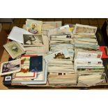 A LARGE COLLECTION OF APPROXIMATELY ONE THOUSAND FIVE HUNDRED PLUS POSTCARDS AND OTHER EPHEMERA,