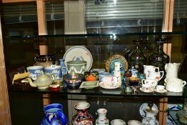 A GROUP OF CERAMICS AND CLOISONNE to include Royal Worcester hand painted jug, Royal Worcester jug