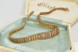 A 9CT GOLD TRI COLOURED BRICK LINK AND HERRINGBONE DESIGN NECKLACE, tapered ends, approximate length