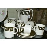 WEDGWOOD SUSIE COOPER DESIGN PART COFFEE SET, 'Green Keystone', comprising coffee pot, cream jug,
