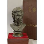 BOXED ROYAL DOULTON BLACK BASALT BUST 'To Celebrate the Wedding of HRH The Princess Anne'
