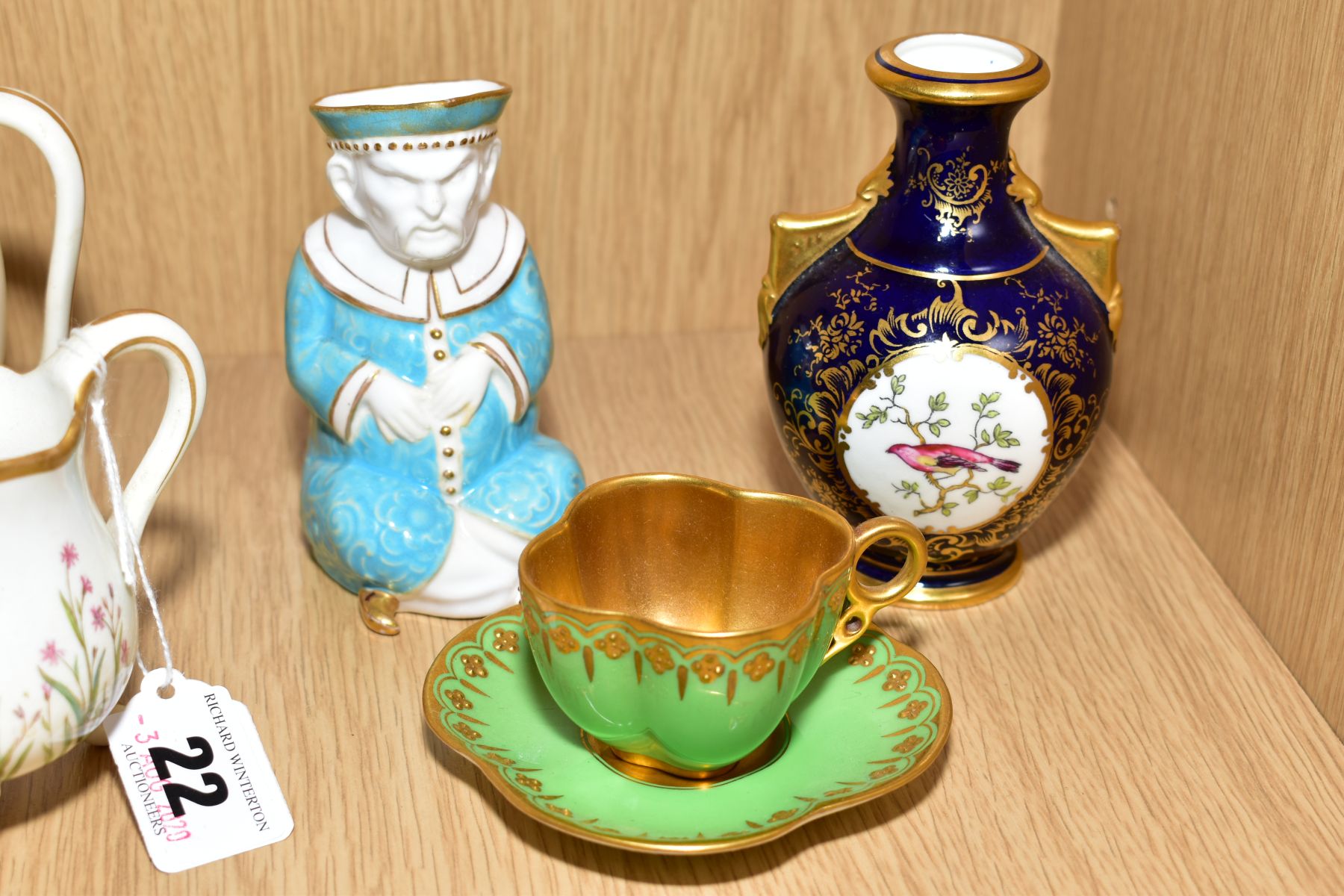 A COLLECTION OF ROYAL WORCESTER COFFEE CANS AND SAUCERS, MINIATURE ITEMS, ETC, including a three - Image 5 of 5
