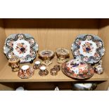 A COPELAND SPODE MUFFIN DISH AND COVER, Imari palette, a pair of circa 1800 Derby pot pourri, with