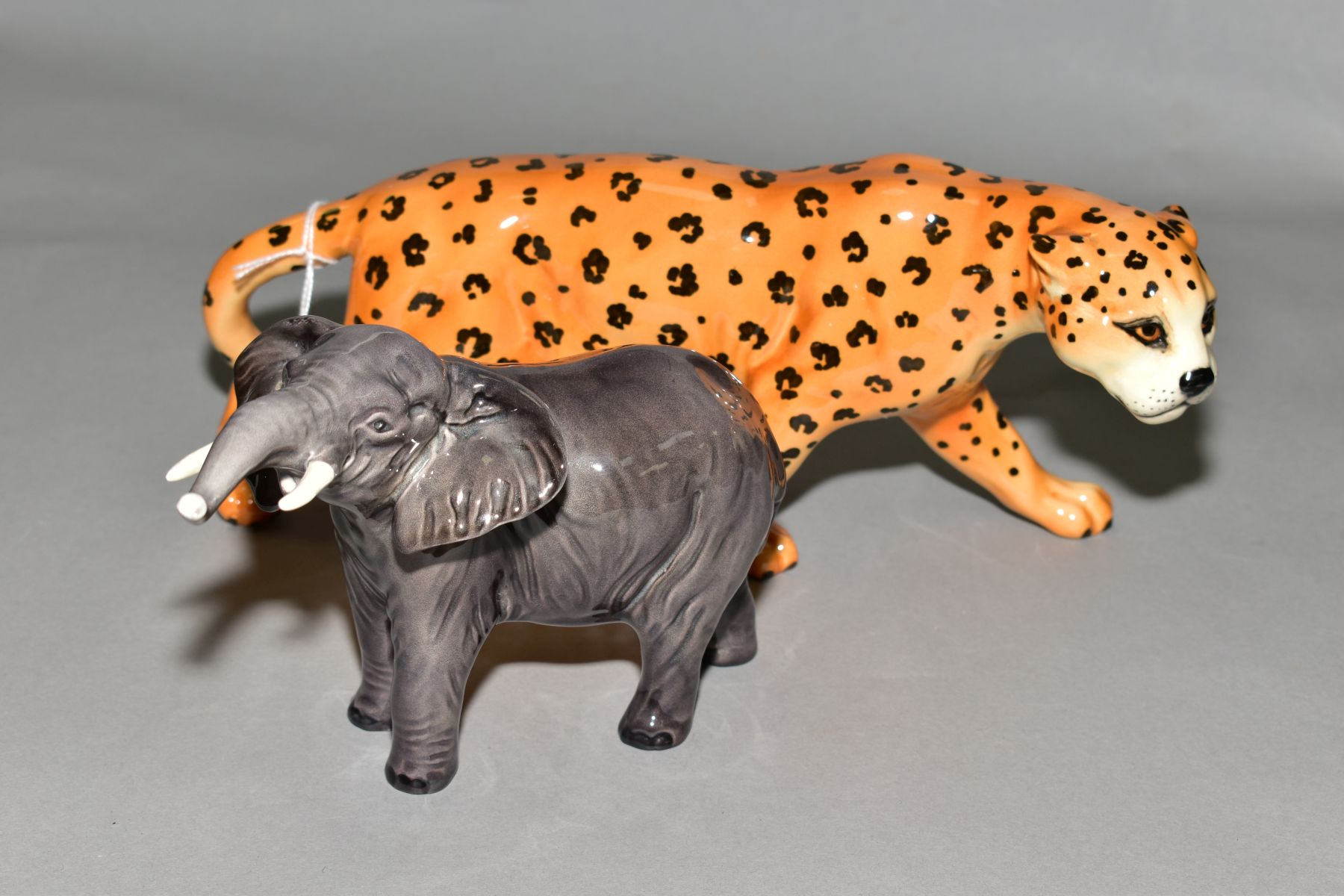 BESWICK LEOPARD IN PROWLING STANCE, length 31cm x height 12cm, gloss, model No.1082, with a