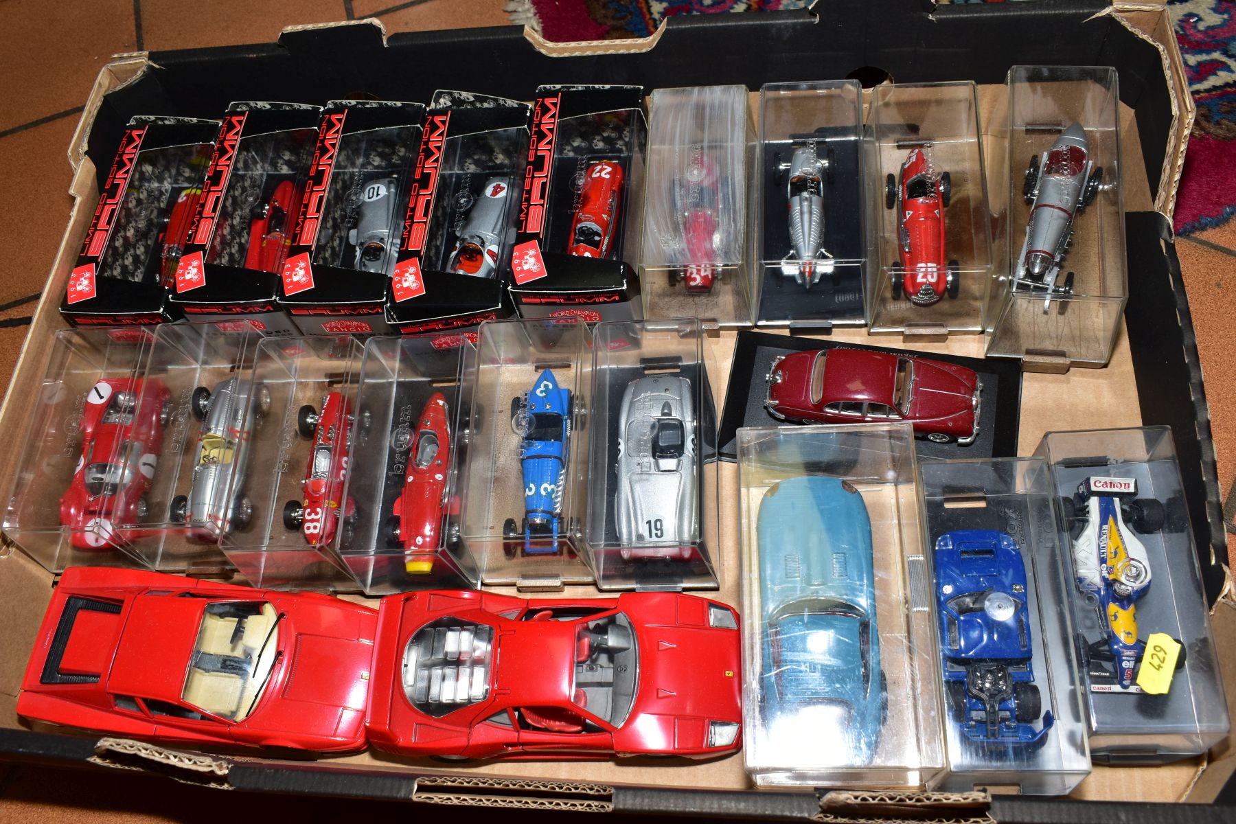 A QUANTITY OF BOXED AND UNBOXED MODERN DIECAST VEHICLES, to include a collection of boxed Brumm 1/43 - Image 6 of 8