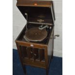 AN EARLY TO MID 20TH CENTURY OAK CASED COLUMBIA VIVA-TONAL GRAFONOLA WIND UP GRAMOPHONE, width