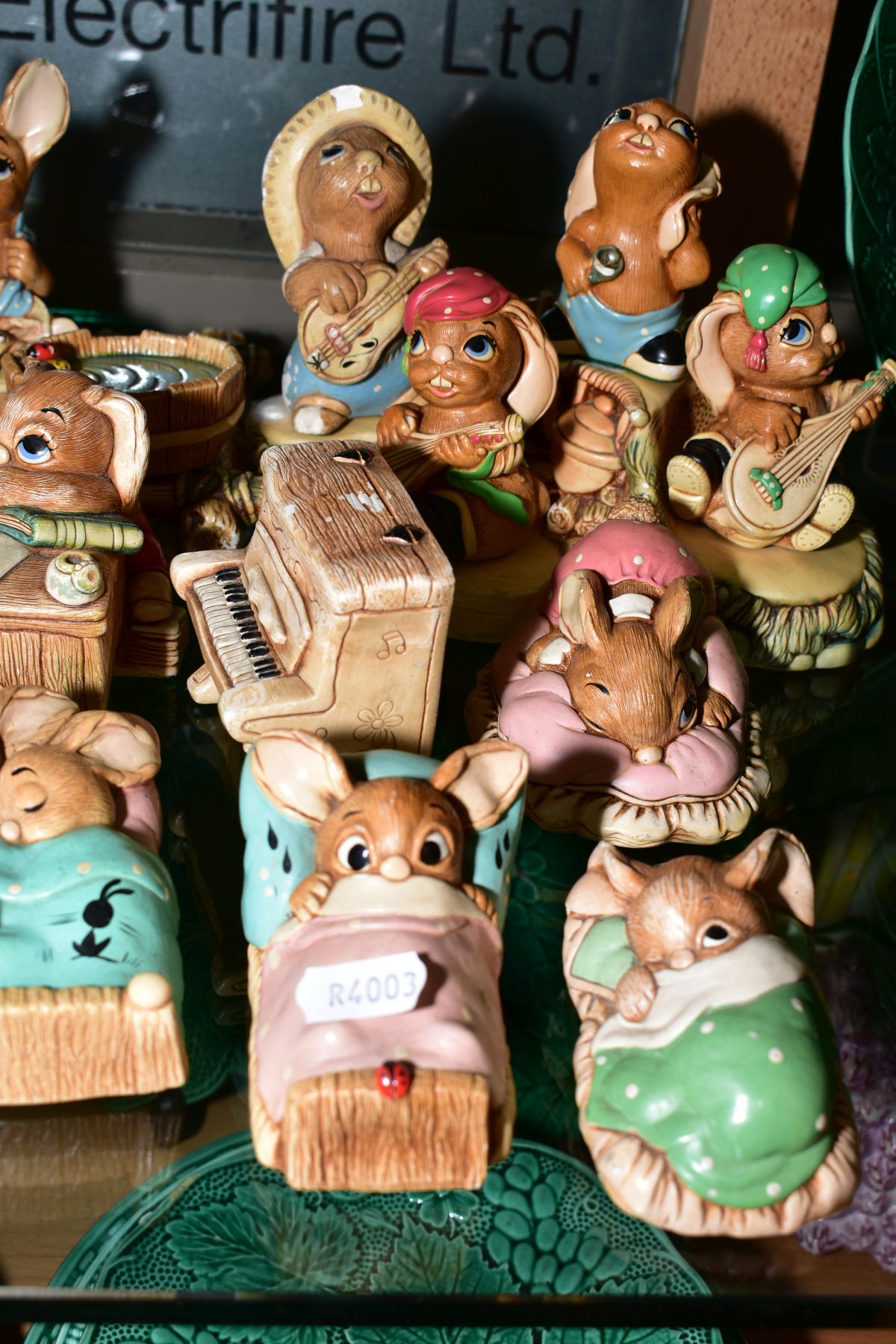 A COLLECTION OF PENDELFIN FIGURES, including 'Boswell', 'The Thumper', a raft, a pendelfin house - Image 10 of 16