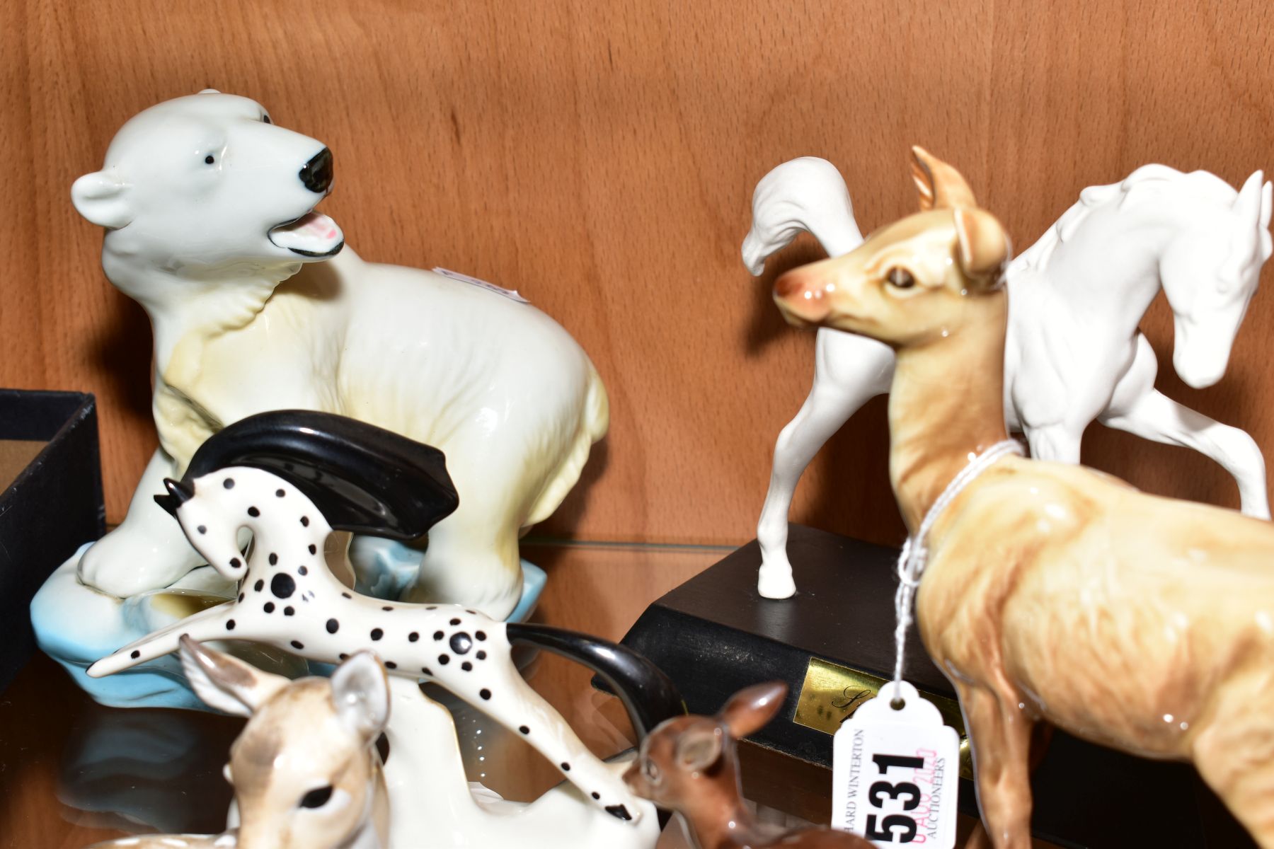 A GROUP OF ANIMAL FIGURES, to include Beswick Doe No999A and Fawn No1000B, Foal No997 (white, leg - Image 10 of 10