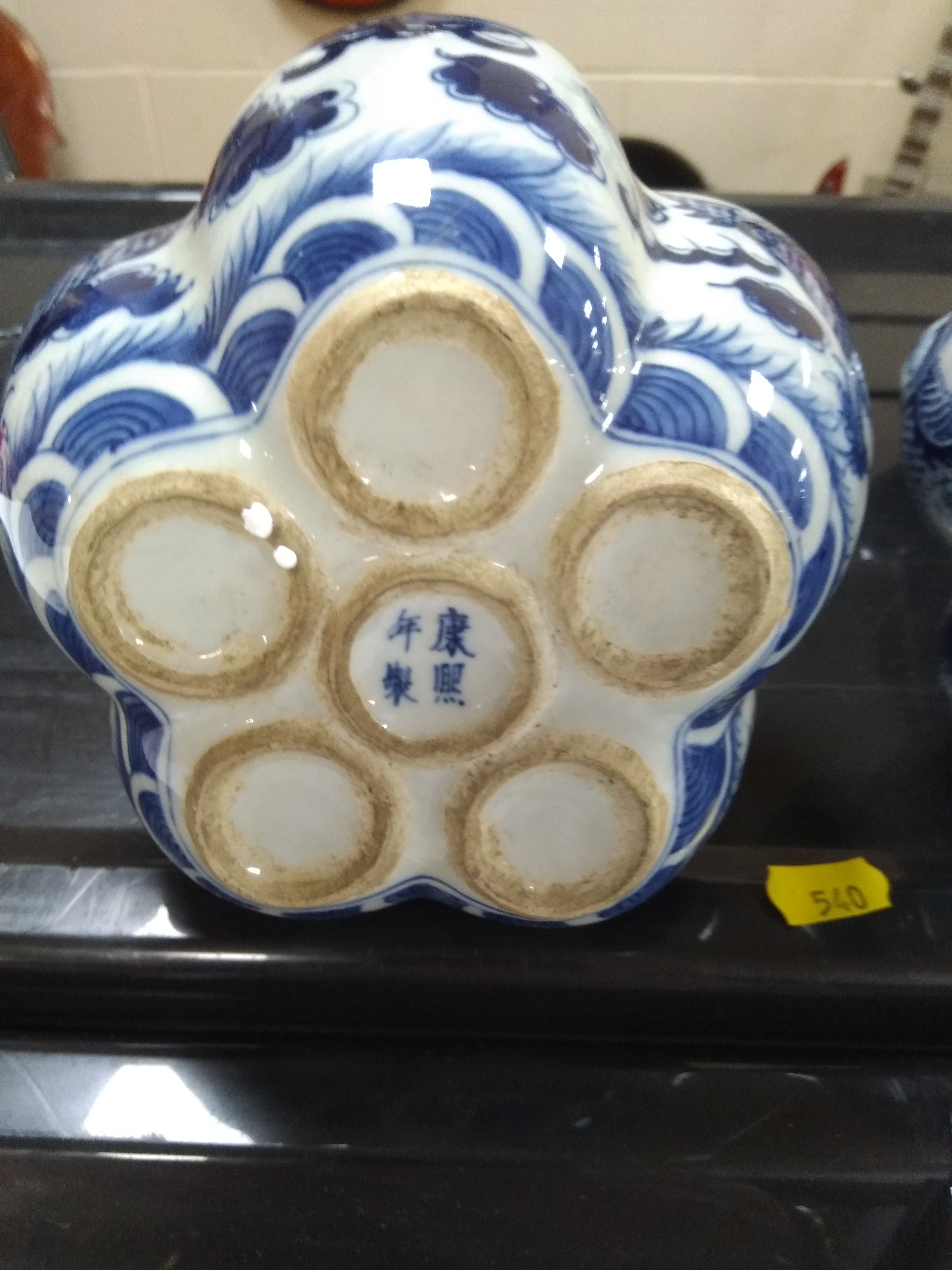 A PAIR OF 20TH CENTURY CHINESE BLUE AND WHITE PORCELAIN BULB VASES, garlic head rims above slender - Image 15 of 22