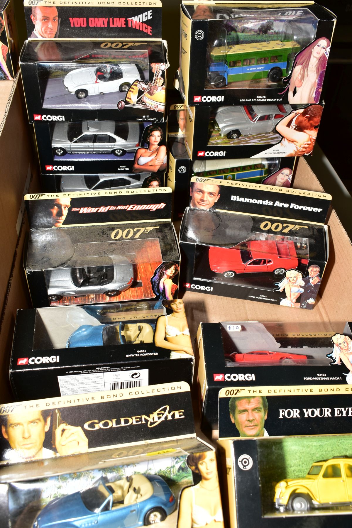 A QUANTITY OF BOXED CORGI CLASSICS JAMES BOND VEHICLES FROM THE DEFINITIVE BOND COLLECTION, many - Image 7 of 8