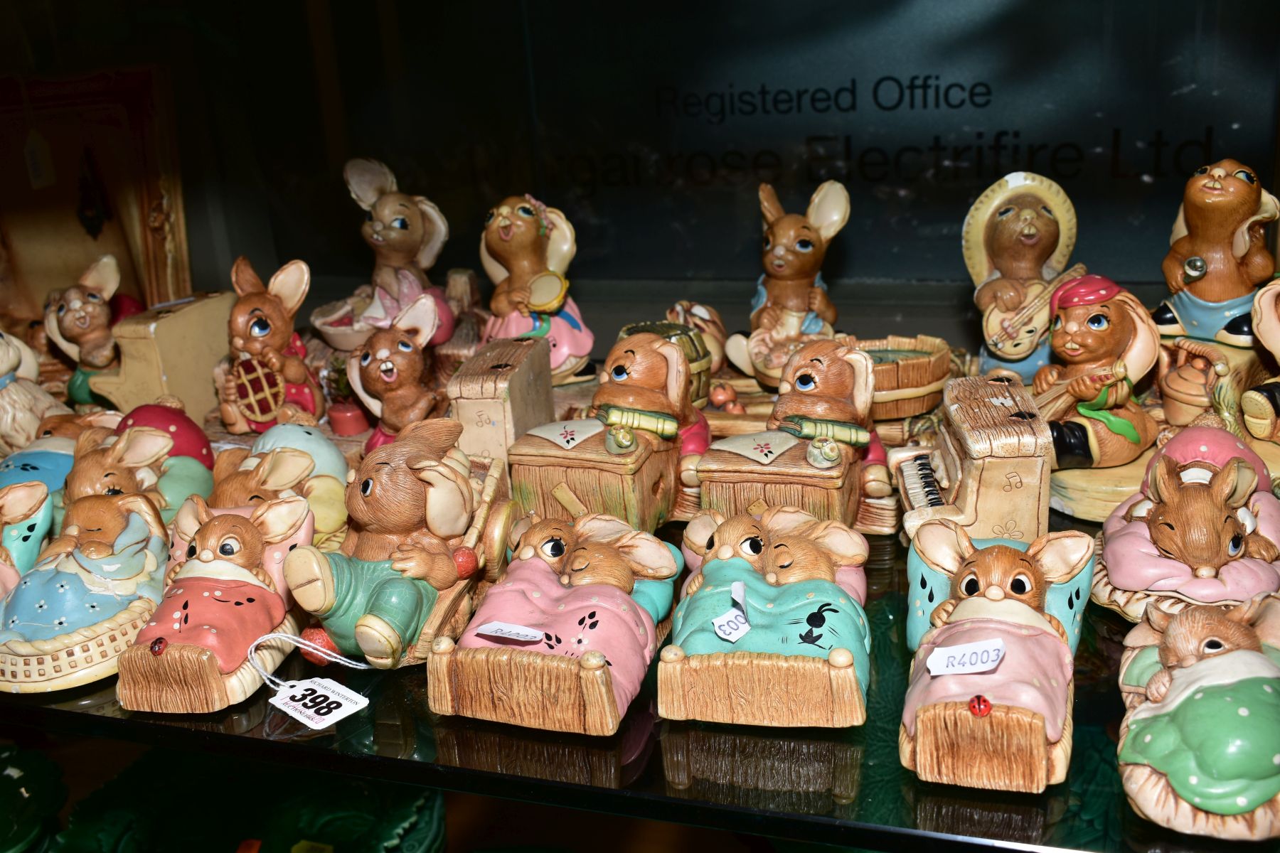 A COLLECTION OF PENDELFIN FIGURES, including 'Boswell', 'The Thumper', a raft, a pendelfin house - Image 14 of 16