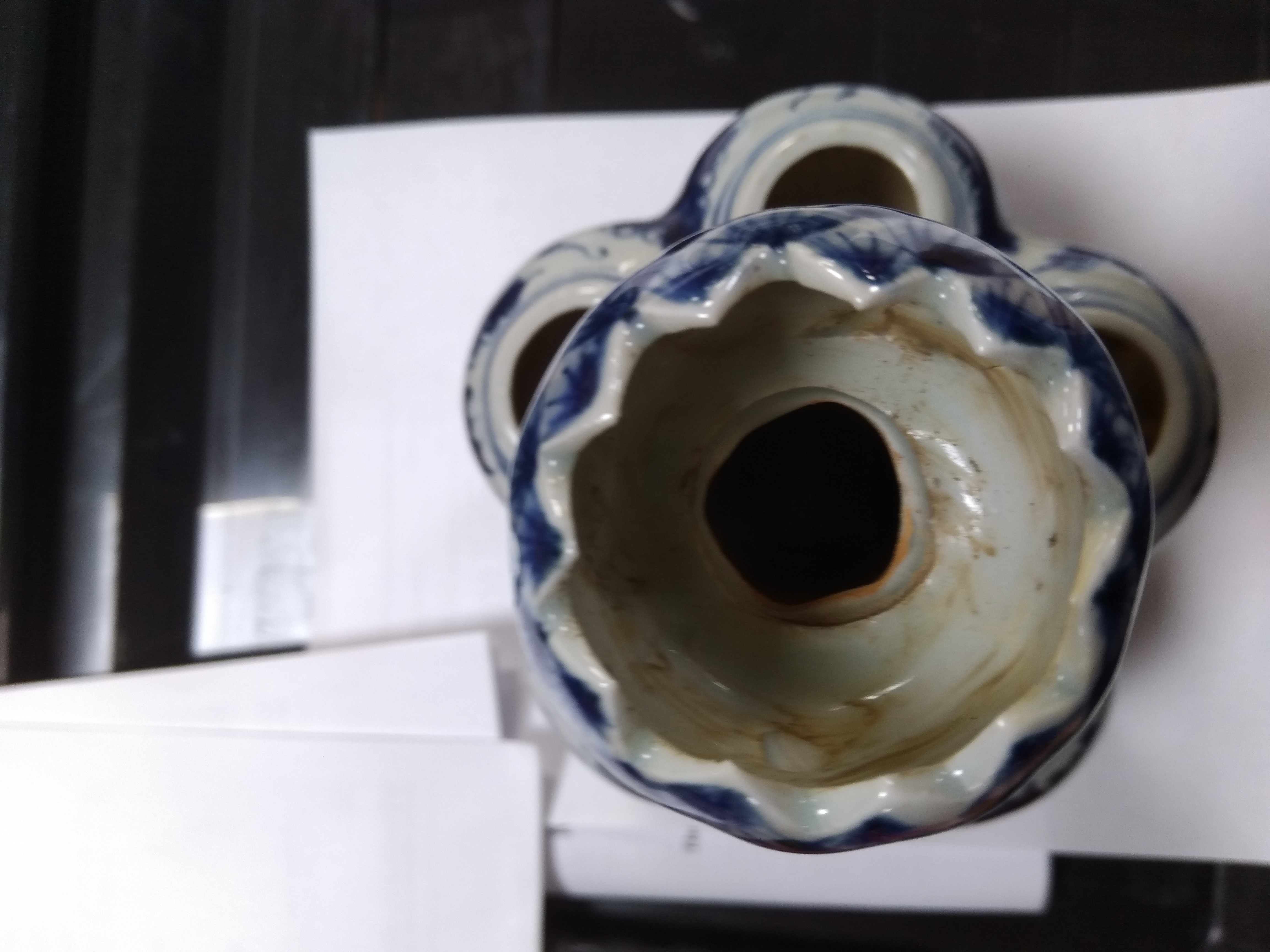 A PAIR OF 20TH CENTURY CHINESE BLUE AND WHITE PORCELAIN BULB VASES, garlic head rims above slender - Image 13 of 22