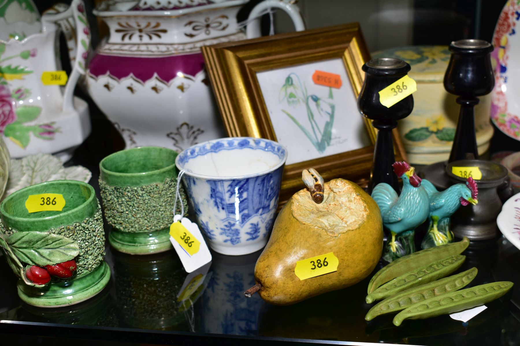 A GROUP OF MISCELLANEOUS 19TH AND 20TH CENTURY CERAMICS AND GLASS ETC, including two hand painted - Image 10 of 14