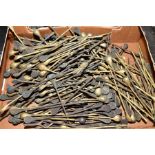 A LARGE QUANTITY OF GILT METAL AND SILVER PLATED TEA STRAWS, a small quantity with marks or