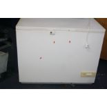 AN ELECTROLUX CHEST FREEZER, 105cm wide (PAT pass and working-18) lid handle missing