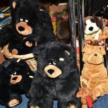 A COLLECTION OF MODERN SOFT TOYS, to include four assorted 'Freebears from Craigmillar'