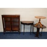 A MODERN MAHOGANY GLAZED DOUBLE DOOR DISPLAY CABINET with two glass shelves, width 95cm x depth 33cm