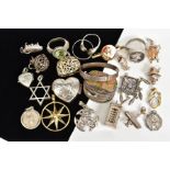 A SELECTION OF ITEMS, to include eight charms such as an owl, boat, plane etc, five pendants such as