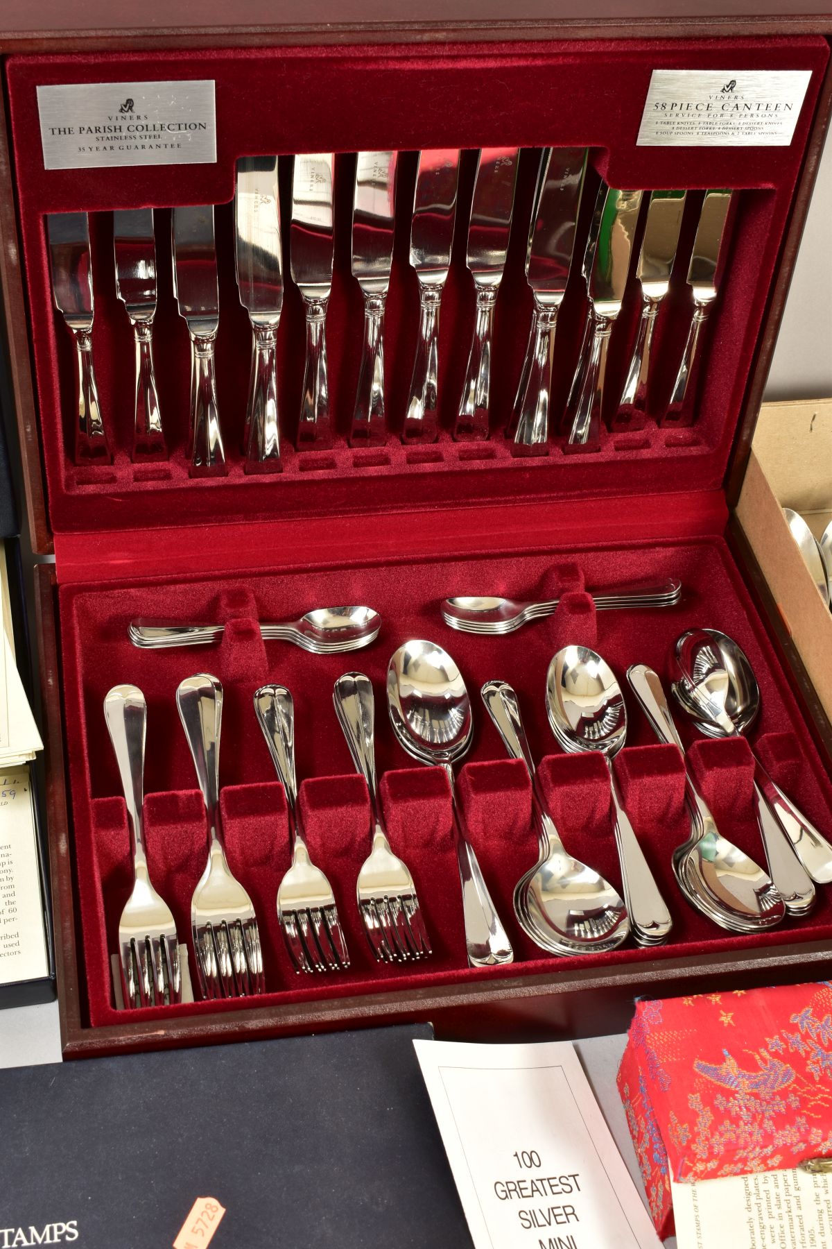 A VINERS CANTEEN OF PARISH COLLECTION STAINLESS STEEL CUTLERY, for eight settings, other loose - Image 5 of 5