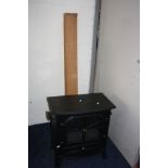 A POUNDSTRETCHER LARGE STOVE HEATER, 1850w (PAT pass and working), a boxed cast metal facial pack